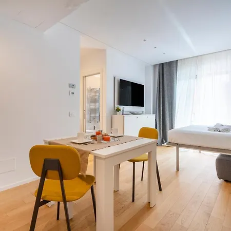 Lejlighed Guesthost - Twelve12 - Universita & Stazione Aparment Bari