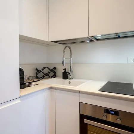 Twelve12 - Universita & Stazione Aparment 바리